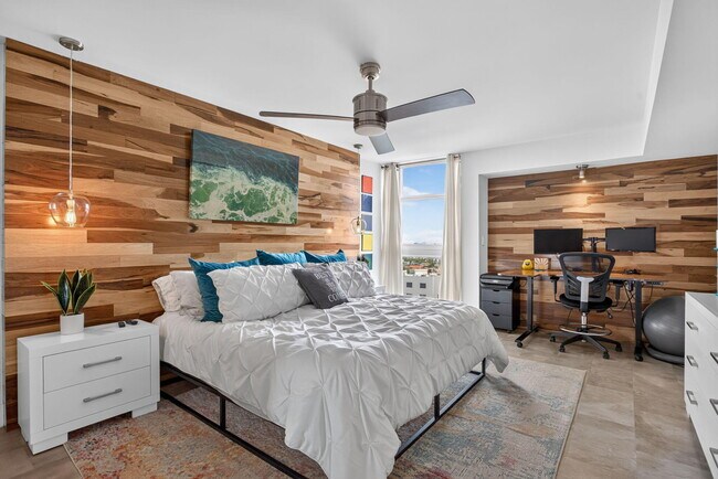 Building Photo - 1370 S Ocean Blvd