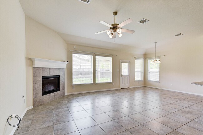 Building Photo - 84 Linnwood Dr