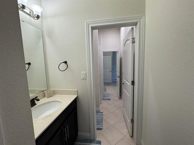 Building Photo - 735 Expedition Way