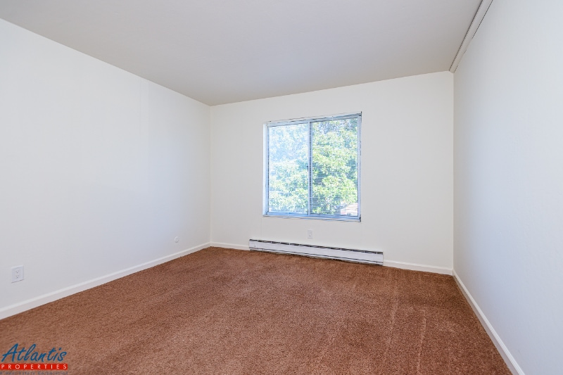 Building Photo - 555 S 10th St