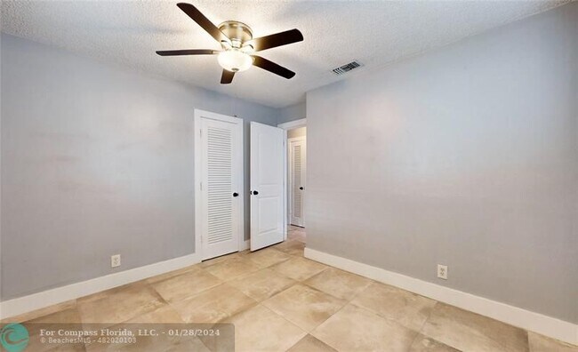 Building Photo - 4573 NW 19th Terrace