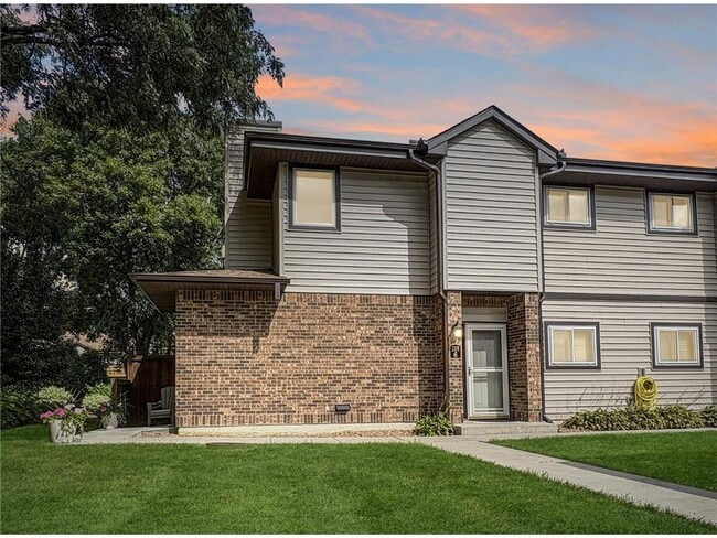 Building Photo - 310 Ford Rd