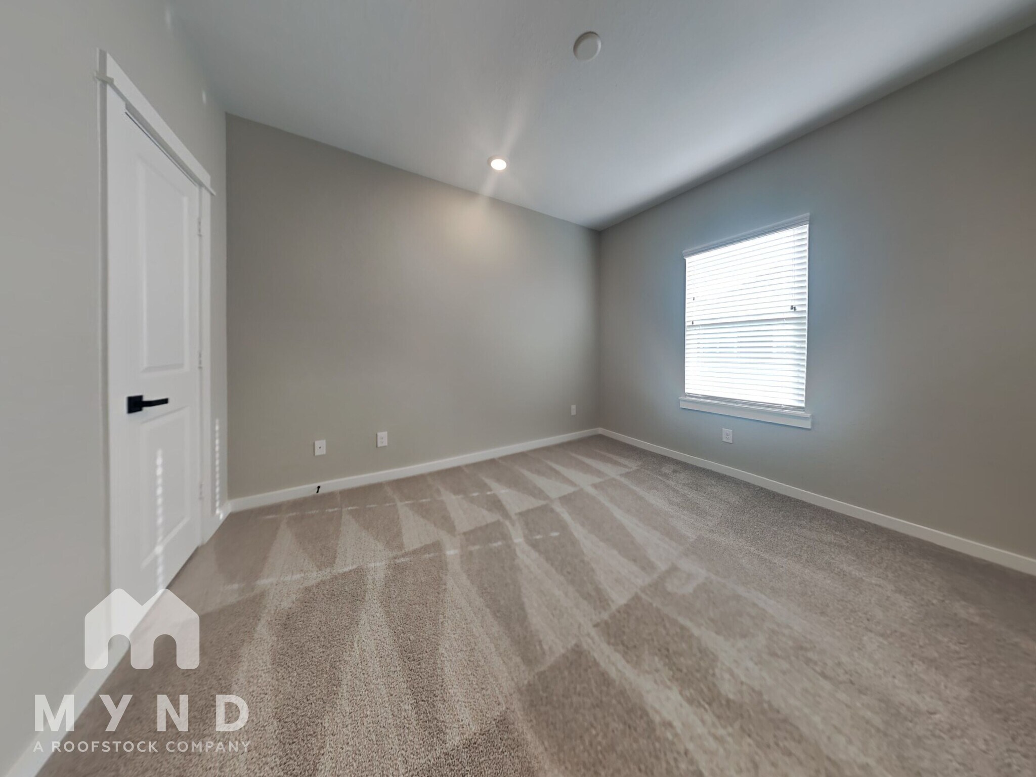 Building Photo - 6722 Parker Oaks Ln