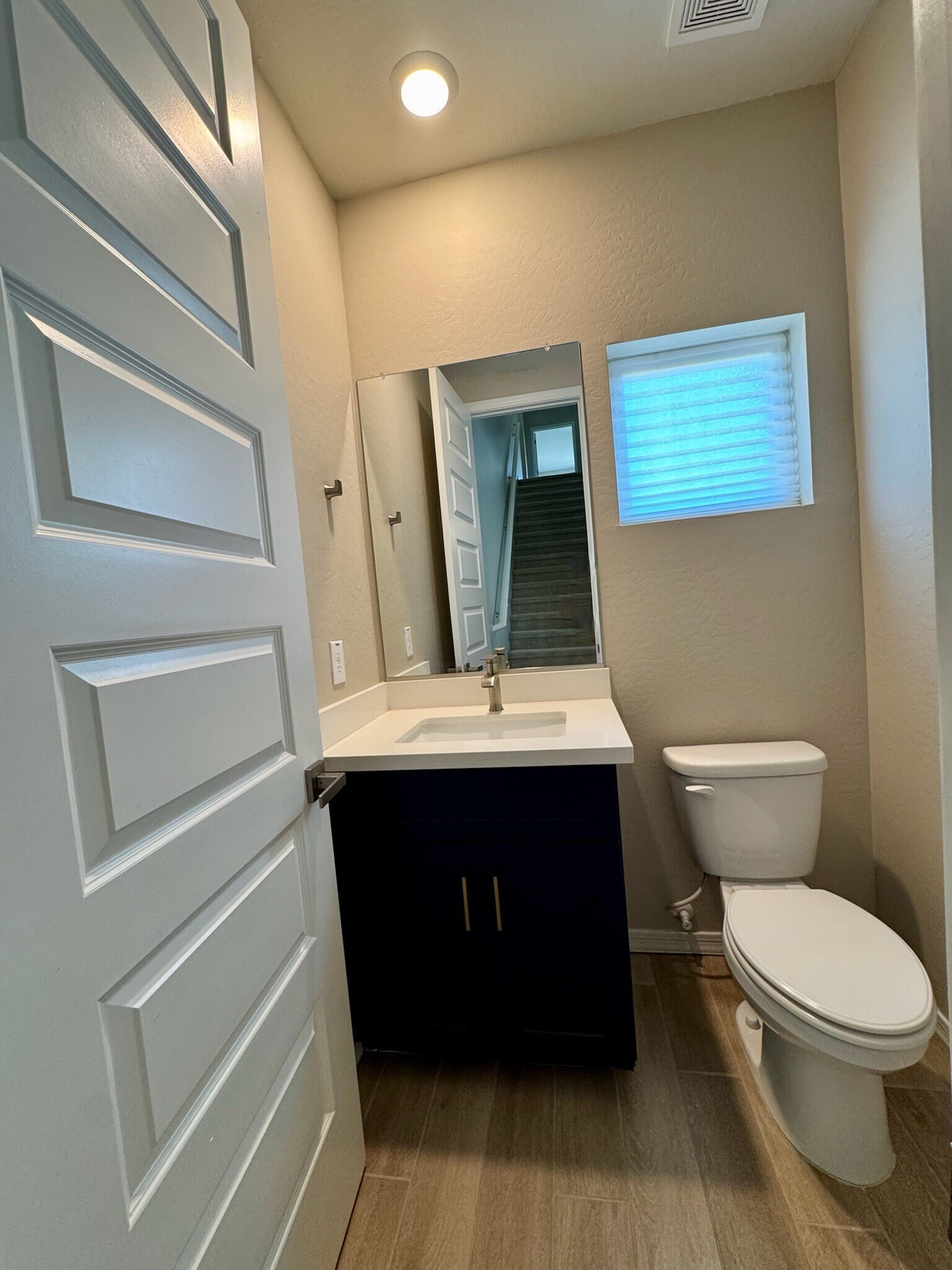 Building Photo - 277 E Azalea Dr