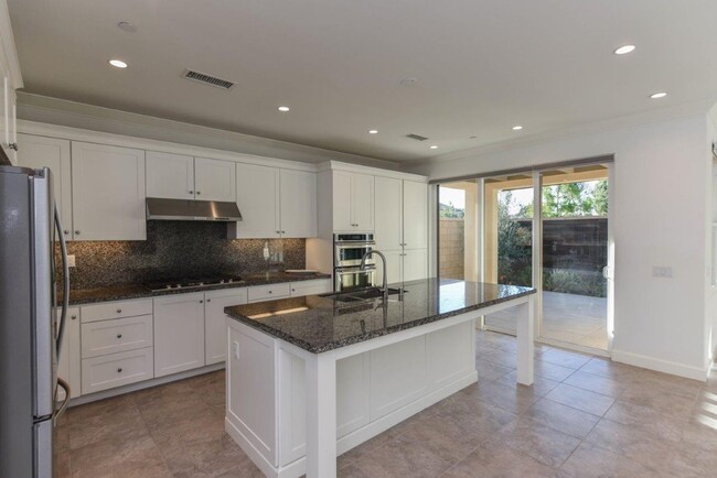 Building Photo - Irvine Single Family house 4bd/3ba Eastwoo...