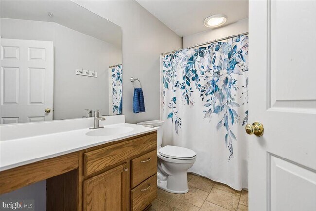 Building Photo - 10823 Wadsworth Rd