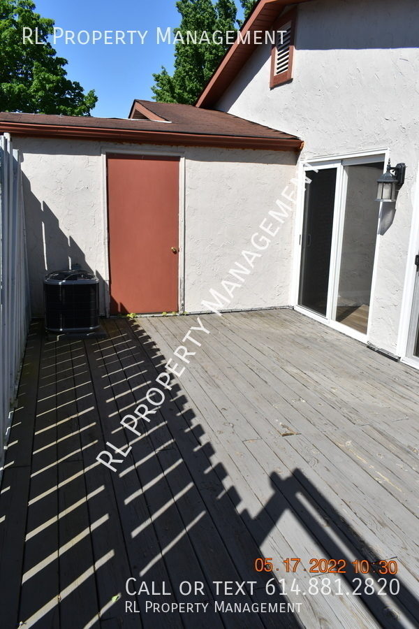 Building Photo - Cozy 2 Bedroom 1 Bathroom 2nd Floor Condo ...