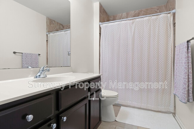 Building Photo - 13 Grist Mill Ct