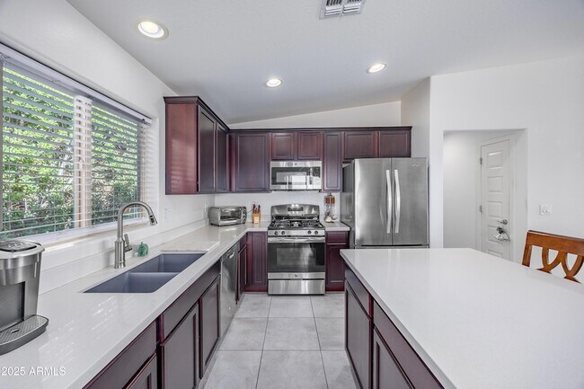 Building Photo - 18557 W Pueblo Ave