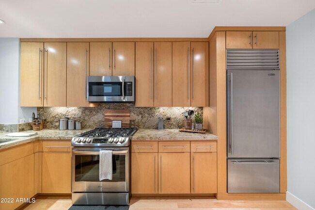 Building Photo - 120 E Rio Salado Pkwy