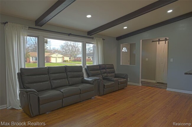 Building Photo - 23645 W Newell Cir