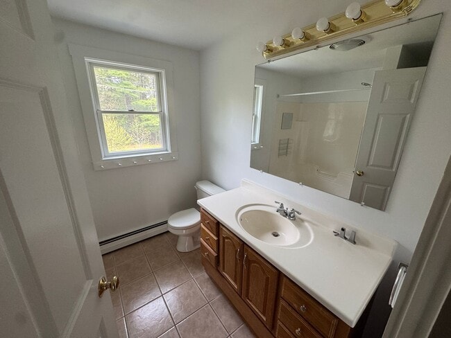 Building Photo - $3,500 5BD/2BA Single Family Home Scarborough - Available 6/1