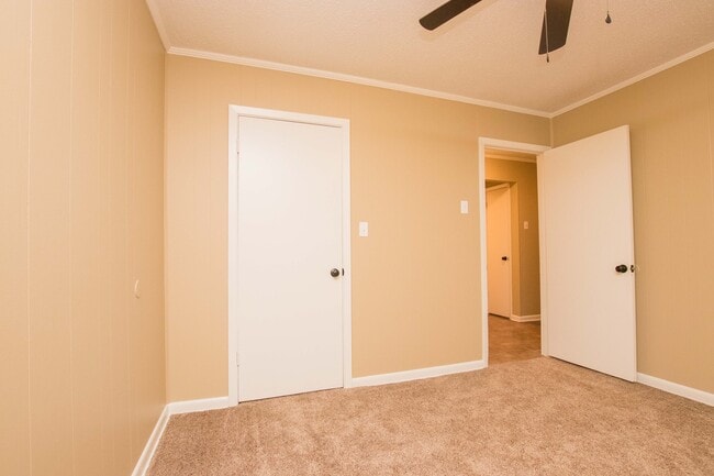 Building Photo - 4620 Prospect Rd