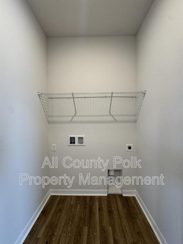 Building Photo - 851 Folklore Ln