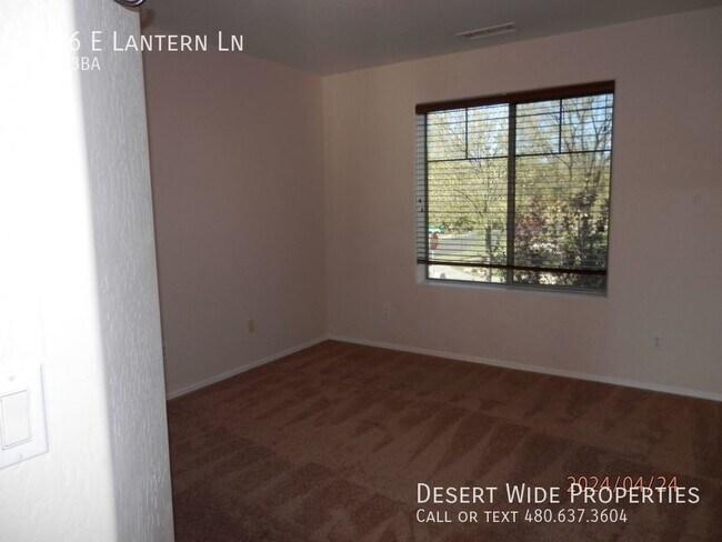 Building Photo - 7036 E Lantern Lane East