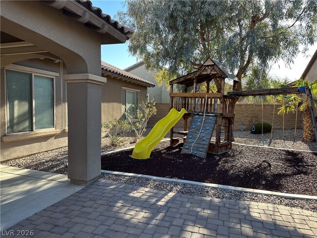 Building Photo - 3418 Singer Ln