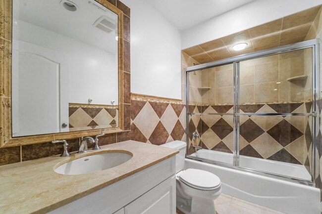 Building Photo - 1 Euclid Rd