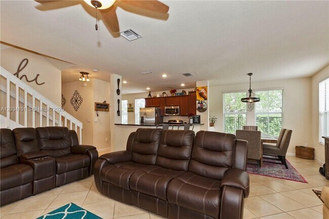 Building Photo - 4514 Monarch Way