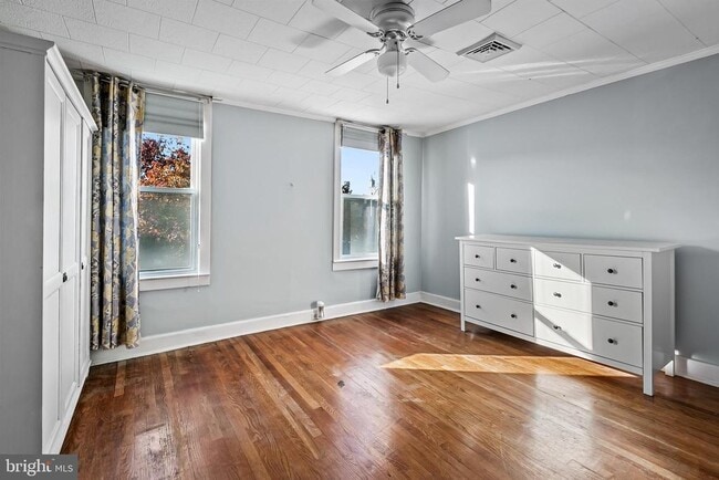 Building Photo - 719 S Montford Ave