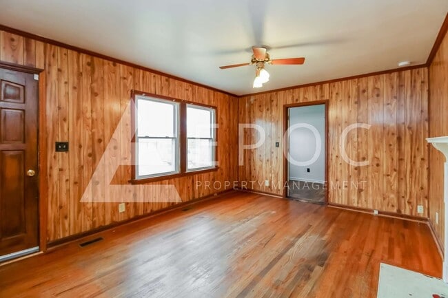 Building Photo - 919 Bellvue St