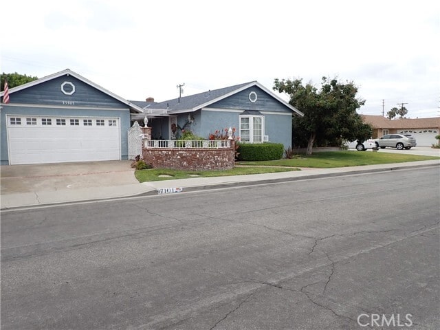 Building Photo - 17101 Hague Ln