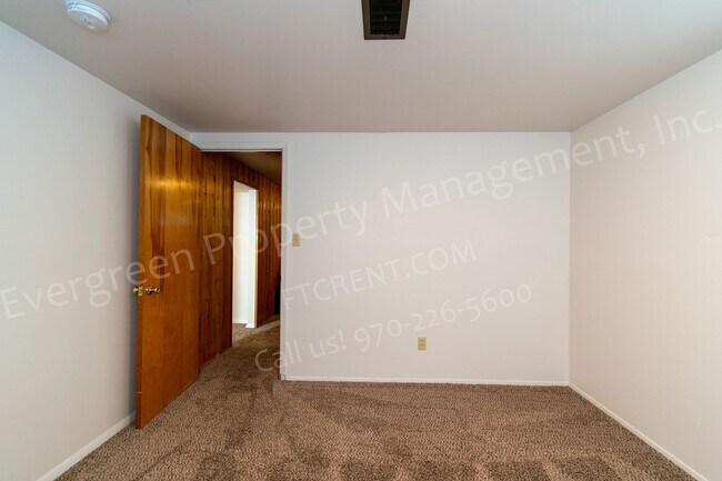 Building Photo - 1117 Fairview Dr