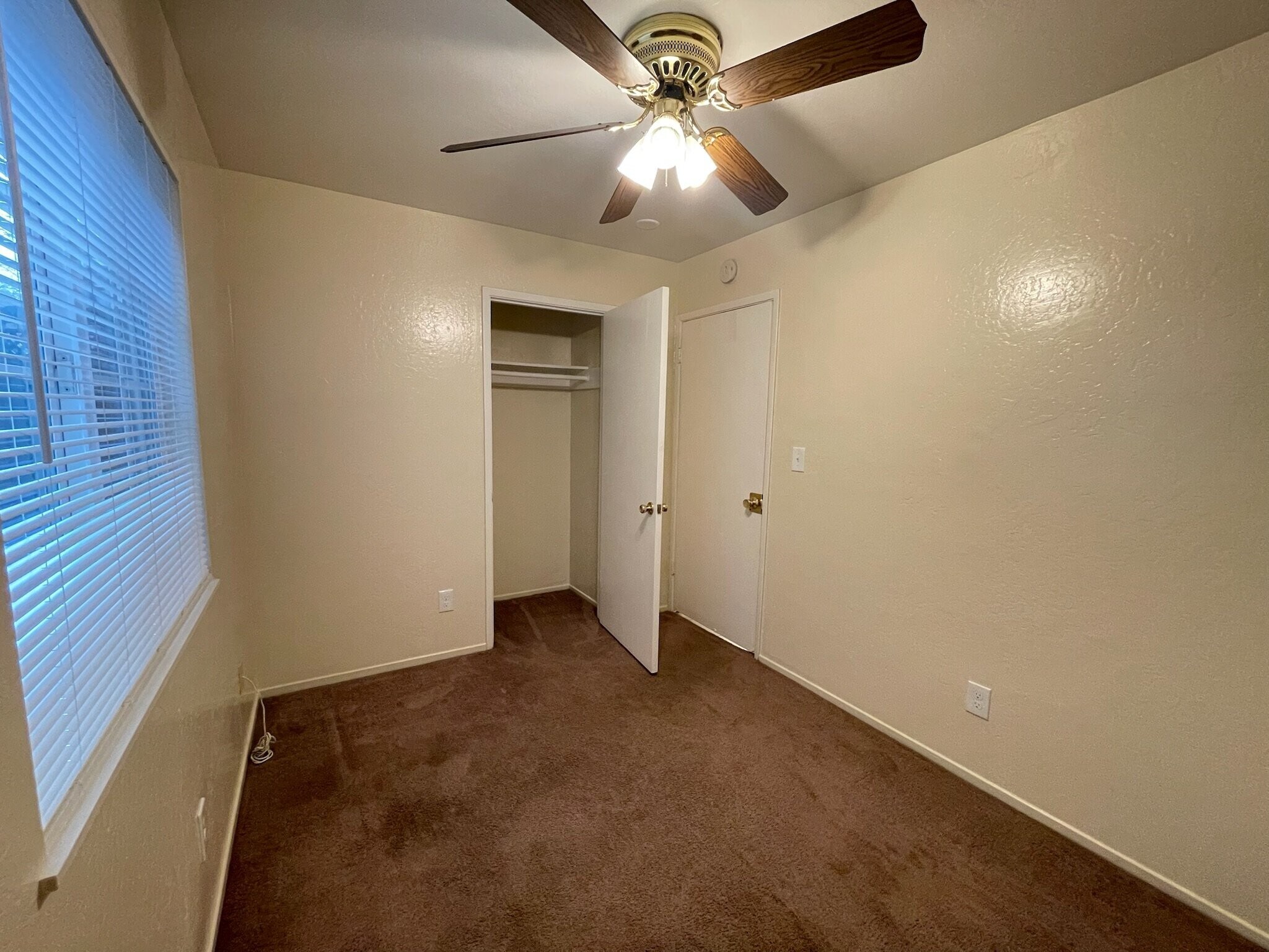 Building Photo - 630-644 Lincoln Rd E