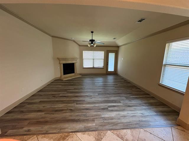 Building Photo - 3005 Waterfall Dr