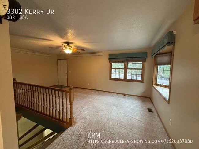 Building Photo - 3302 Kerry Dr