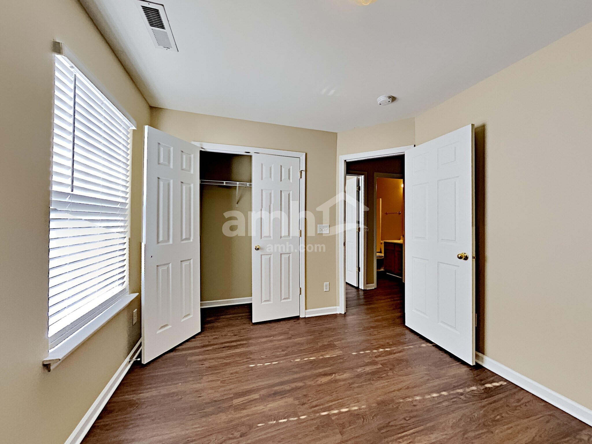 Building Photo - 2119 Ponty Pool Dr