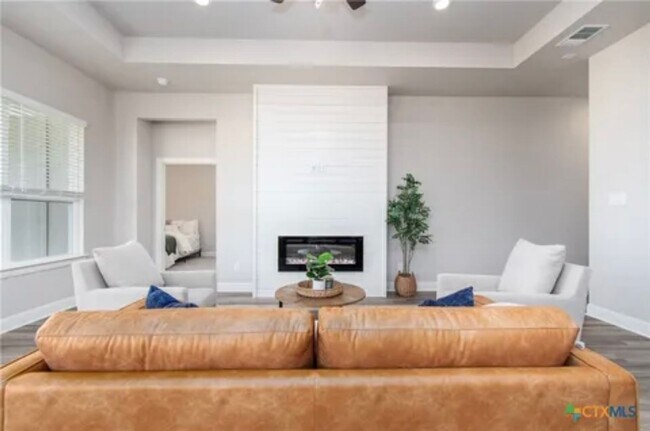 Building Photo - GORGEOUS home in Nolanville!