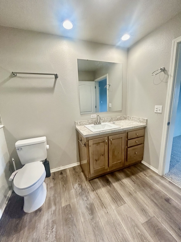 Building Photo - 8446 Sunrise Way