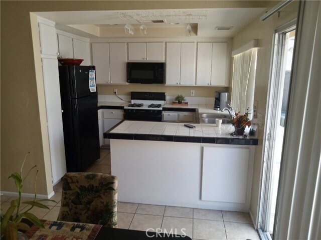 Building Photo - 15 Wintergreen