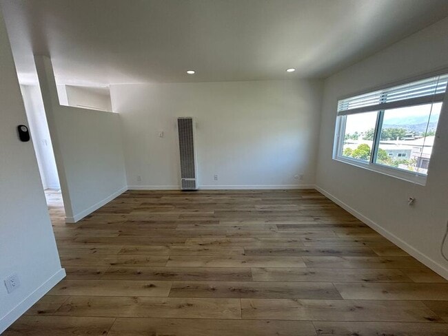 Building Photo - 10237 Tujunga Canyon Blvd