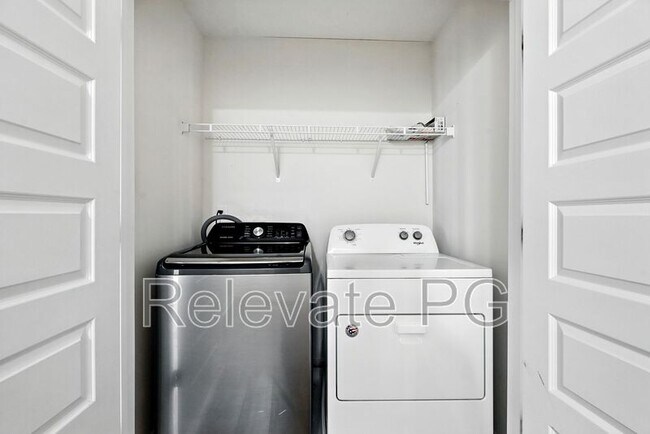 Building Photo - 4028 Rivermere Ln
