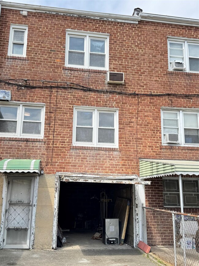 Building Photo - 150-12 78th Ave