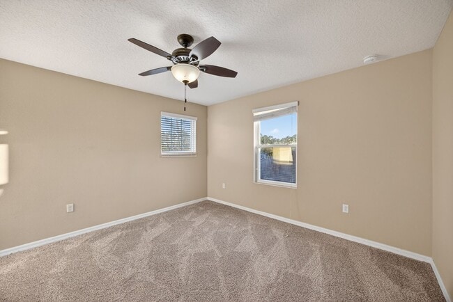 Building Photo - 104 Riachuelo Ln