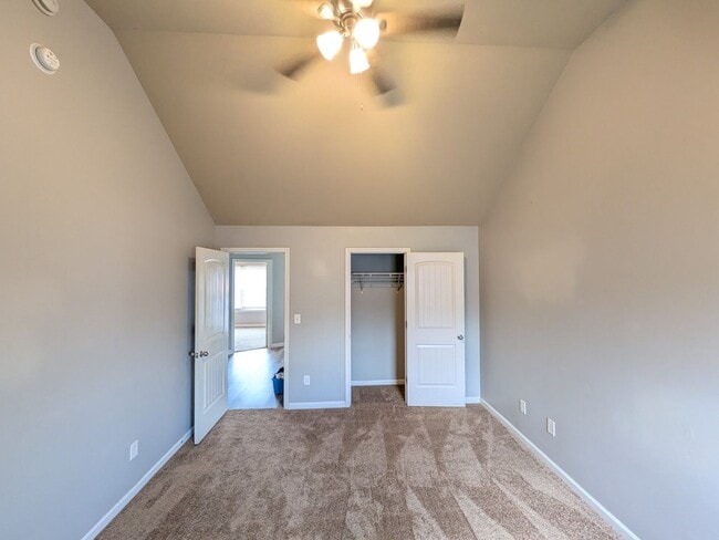 Building Photo - 2609 Serenity Ln