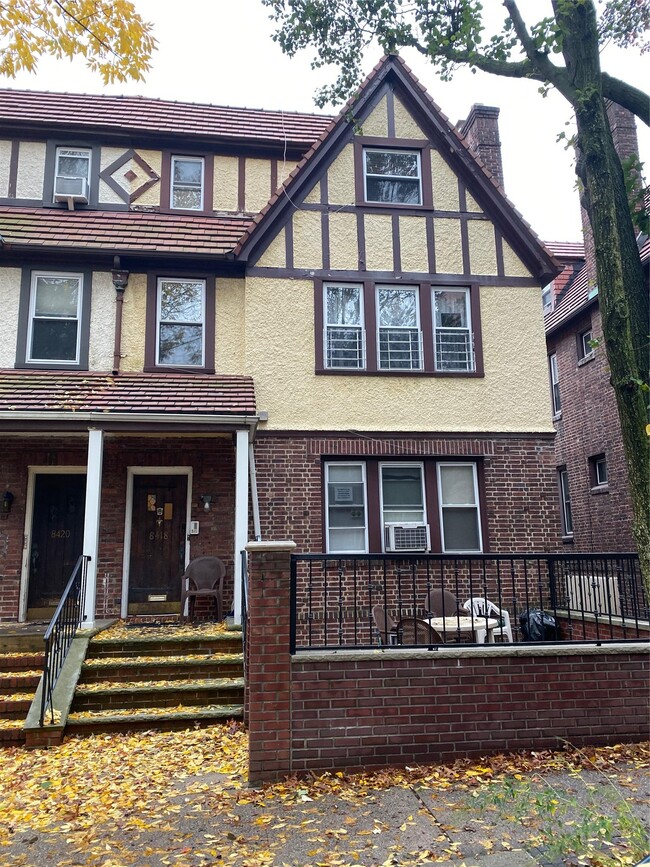 Primary Photo - 84-18 Cuthbert Rd