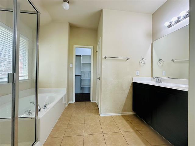 Building Photo - 905 Golden Bear Ln