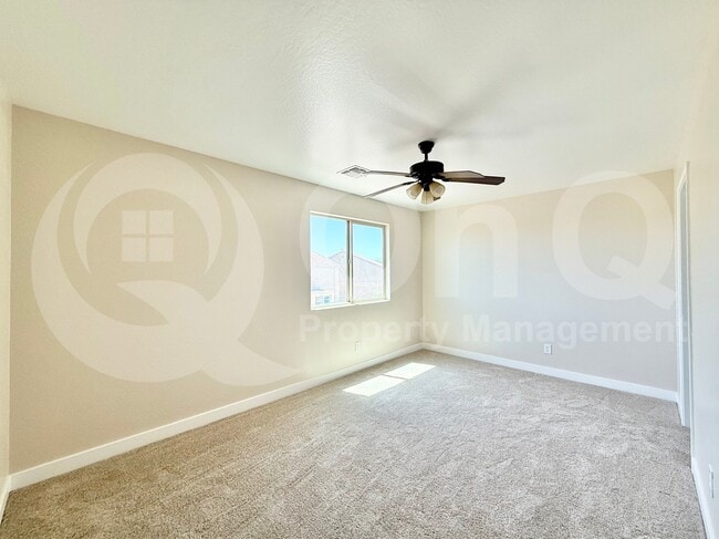 Building Photo - 10631 E Sunflower Ln