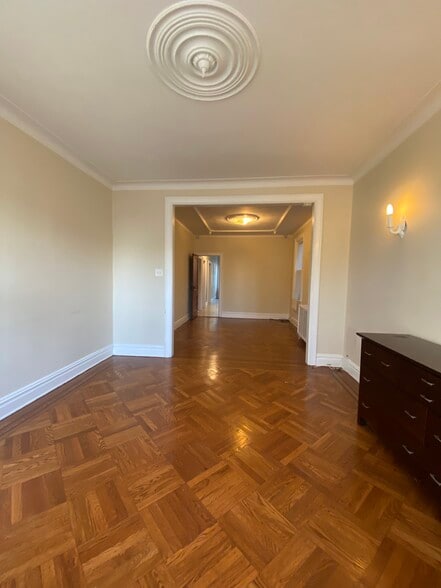 Building Photo - 120 Nelson Ave