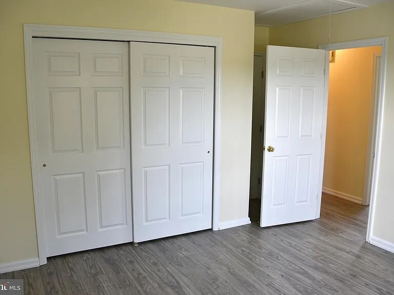 Building Photo - 211 Halsey Ave