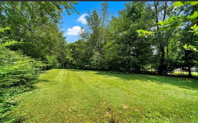 Building Photo - 809 Clifford Dr
