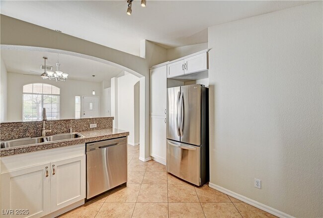 Building Photo - 9845 Lenox Crest Pl