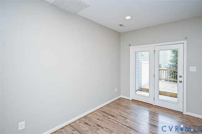 Building Photo - 8090 Manton Ct