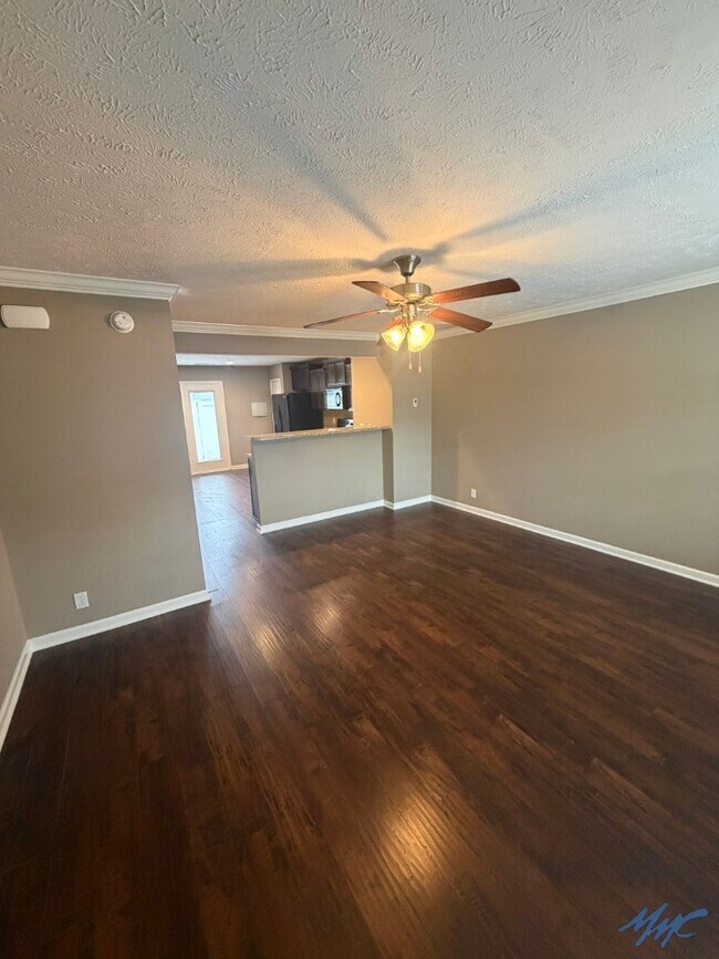 Building Photo - 1505 Orange Ct