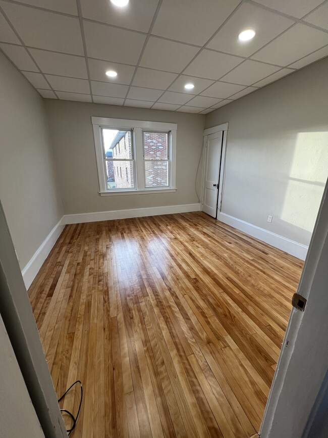 Bedroom 2 - 675 Franklin St