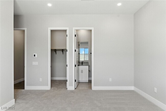 Building Photo - 10632 Rolling Vista Dr
