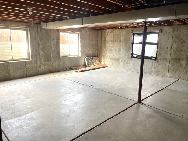 Building Photo - Newly updated home for rent in Seven Hills Neighborhood